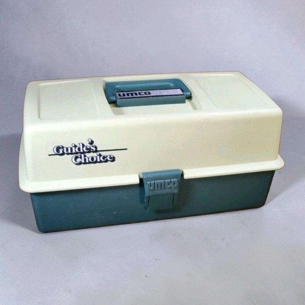 Vintage UMCO 1703 Guide's Choice Tackle Box USA 3 Tray Green Plastic Fishing EUC